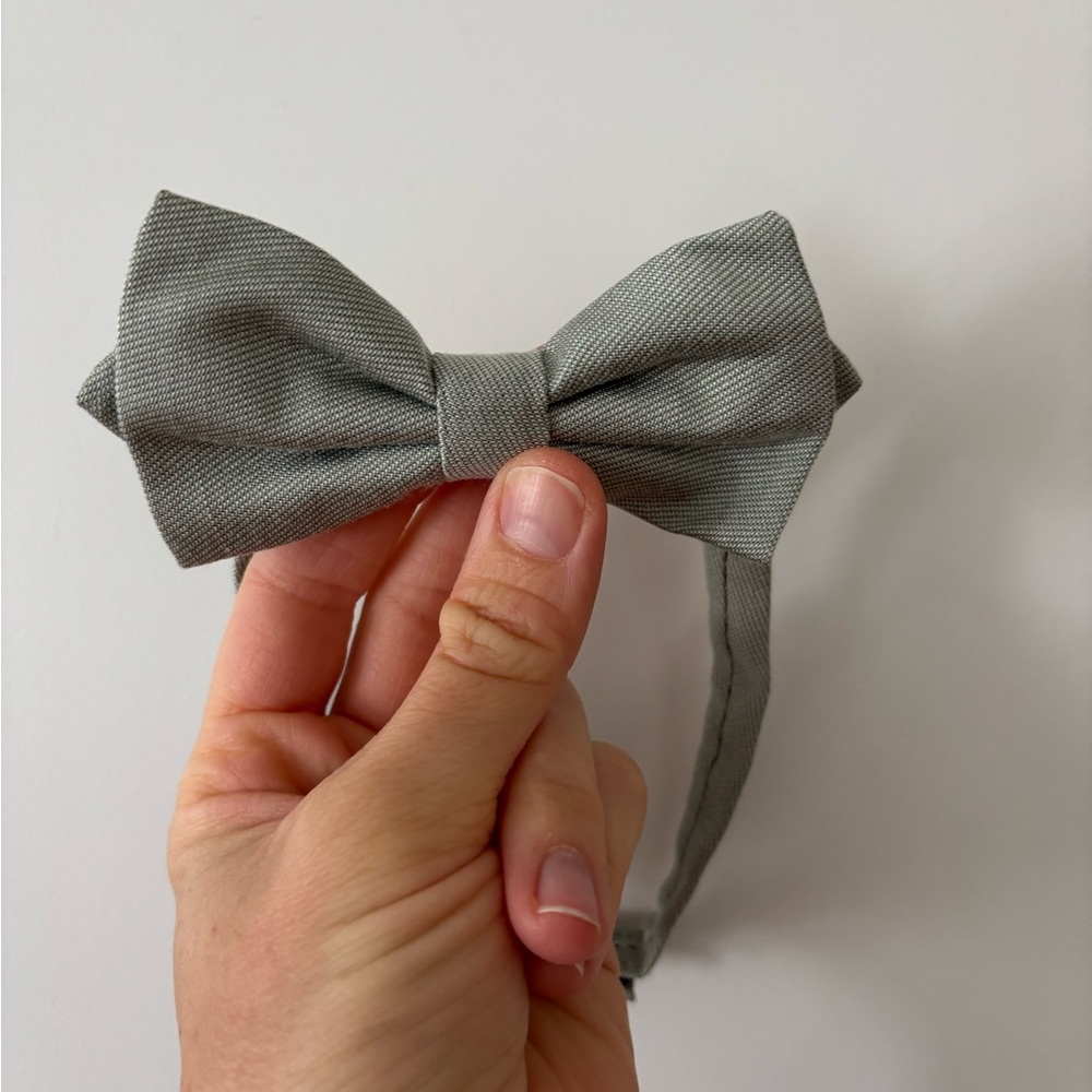 Kids Harry Birdy Grey Sage green Bow Tie